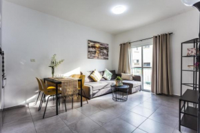 TLV port 2 bedroom apartment with a balcony